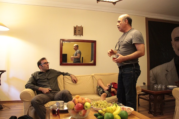 هری پاتر را اول ایرانی ها نوشتند / فقر را تحمل کردم اما زیر بار فیلمفارسی نرفتم/ مکبر آیت الله دستغیب بودم / رئیسعلی دلواری کمک کرد وارد دانشگاه هنر شوم/