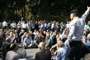 گرفتن حقوق قانونی با چنگ و دندان