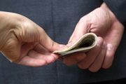 فیلم: رسیدن یک شبه قیمت ارز به 15 هزار تومان به نفع اقتصاد کشور نیست
